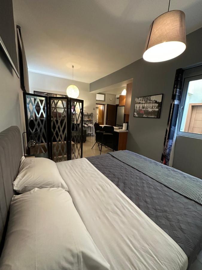 Apartment Elegant Escapes 5